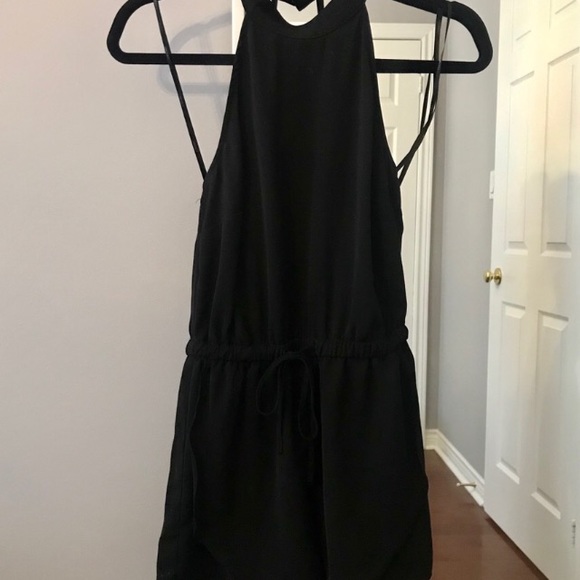Black Romper Neck Open Back - Picture 2 of 3